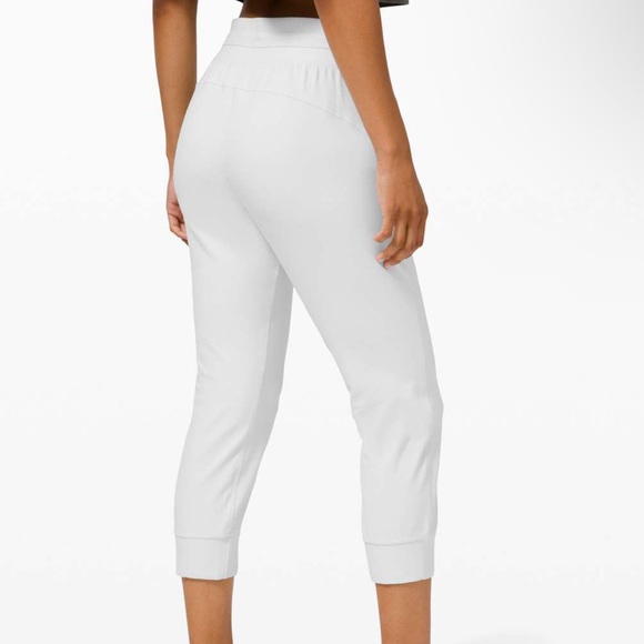 Lululemon Ready to Rulu Crop - Picture 2 of 7